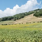 Goccia Di Luna Agroturismo *