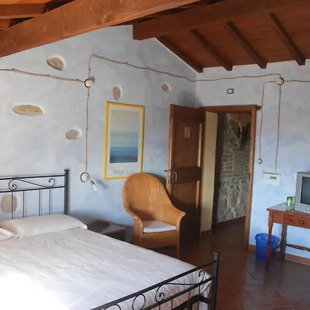 农家乐 Goccia Di Luna 艾姆波蒂德